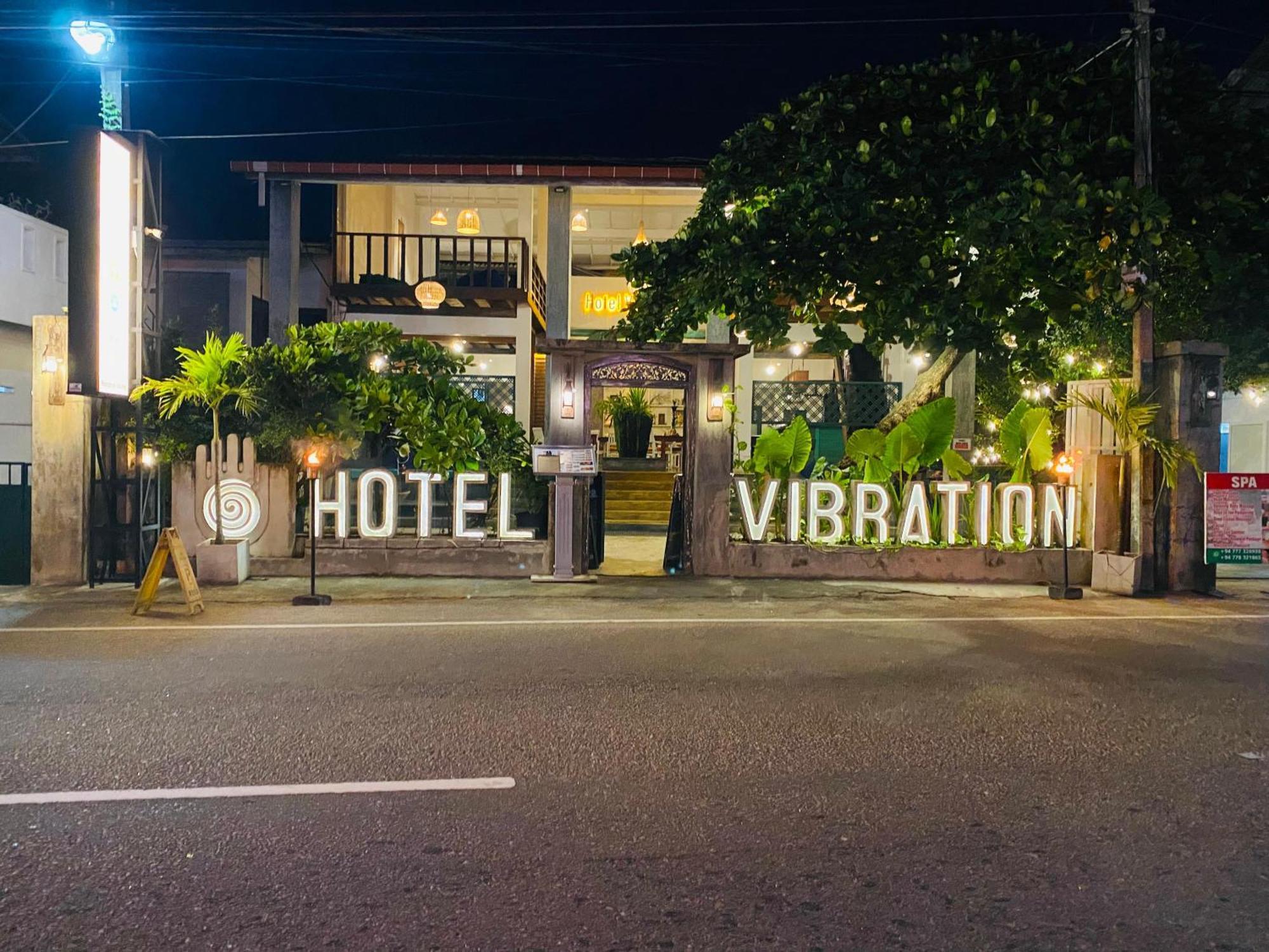 Hotel Vibration Hikkaduwa Exterior photo